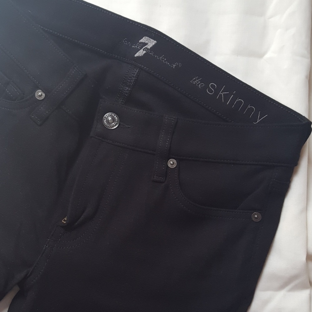 7 FOR ALL MANKIND SKINNY PANTS